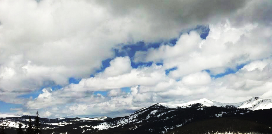 Praecipitatio Cumulus praecipitatio clouds, Copper Mountain CO, 4:00 p.m. on March 29 ...